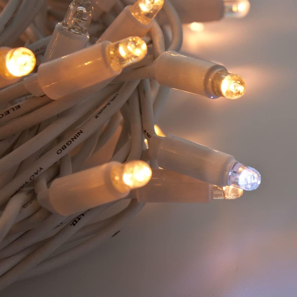 Catena luminosa bianca uca calda che lampeggia fredda dettaglio